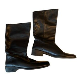 Naturalizer Boots Women’s 10N Black EUC 1” Heel Pull Up Leather Upper